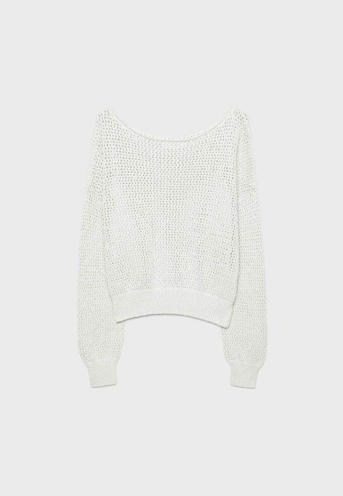 Síťovaný svetr s výstřihem do lodičky