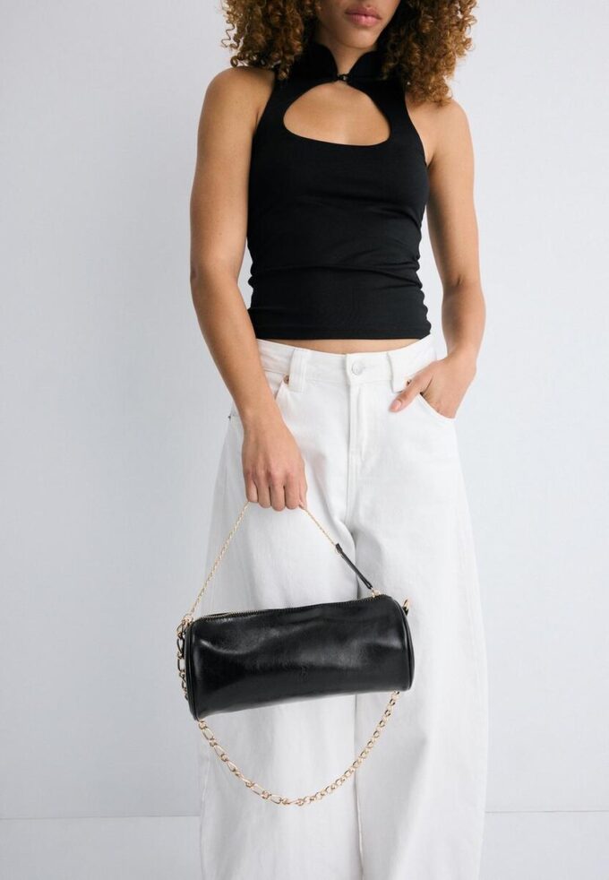 Taška přes rameno s řetízkovým uchem