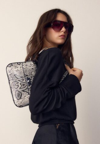 Taška přes rameno s klopou