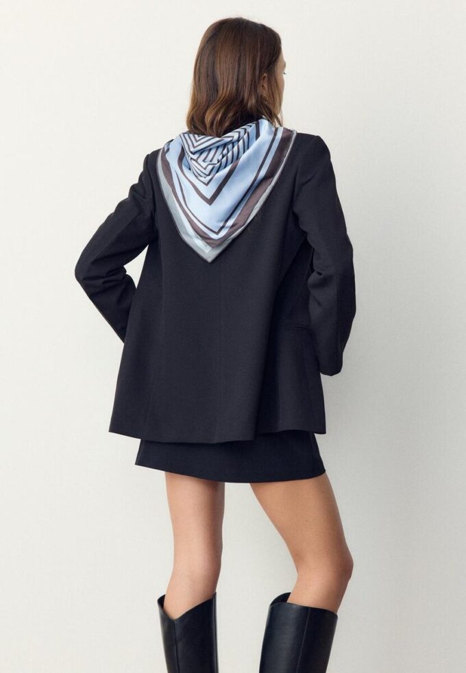 Šátek s kostkovaným vzorem