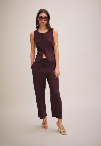 Top bez rukávů s knoflíky