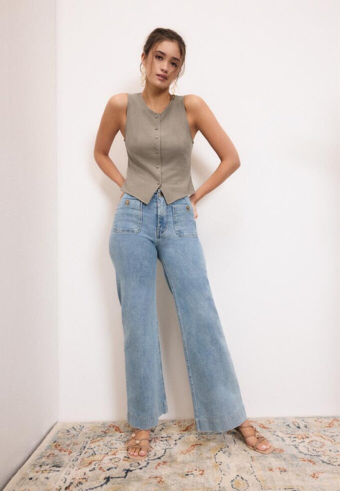 Top bez rukávů s knoflíky