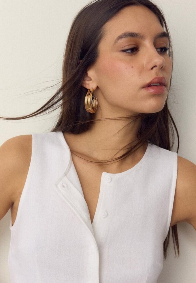 Top bez rukávů s knoflíky