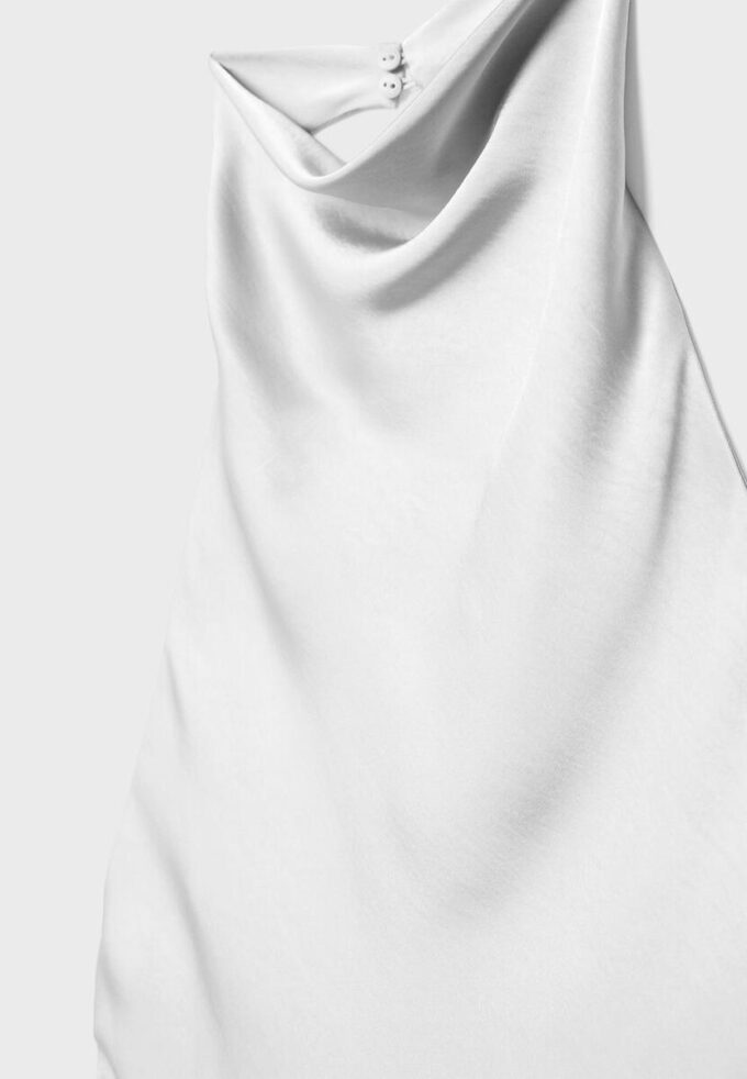 Top s halterovým výstřihem se saténovým efektem