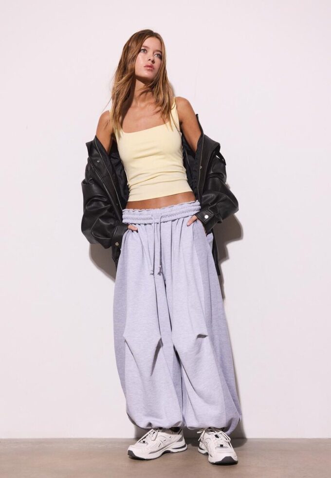 Top s širokými ramínky