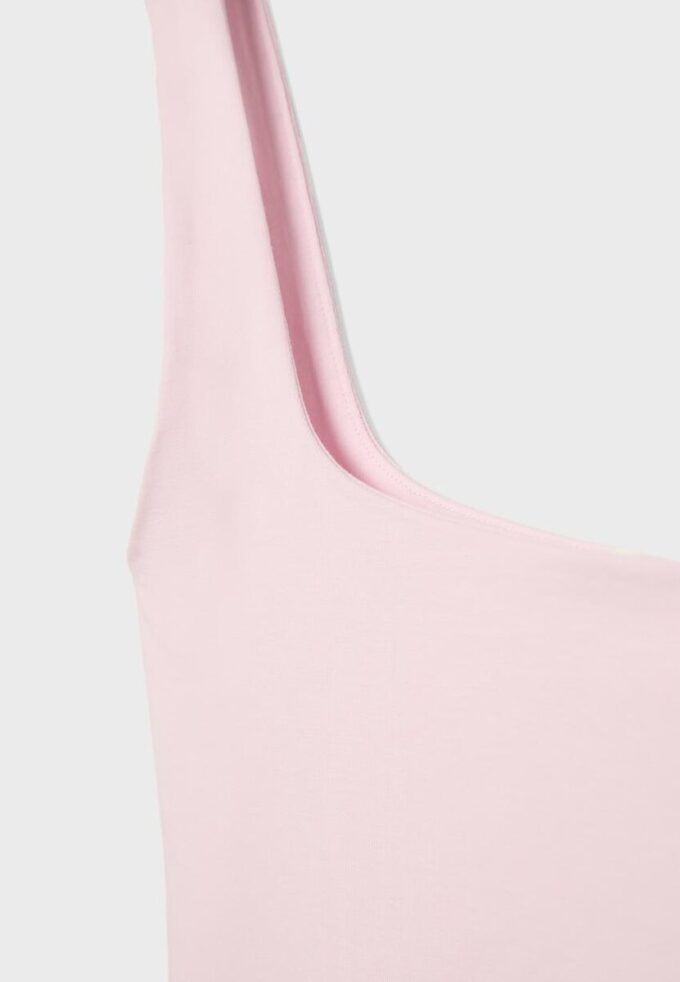 Top s širokými ramínky