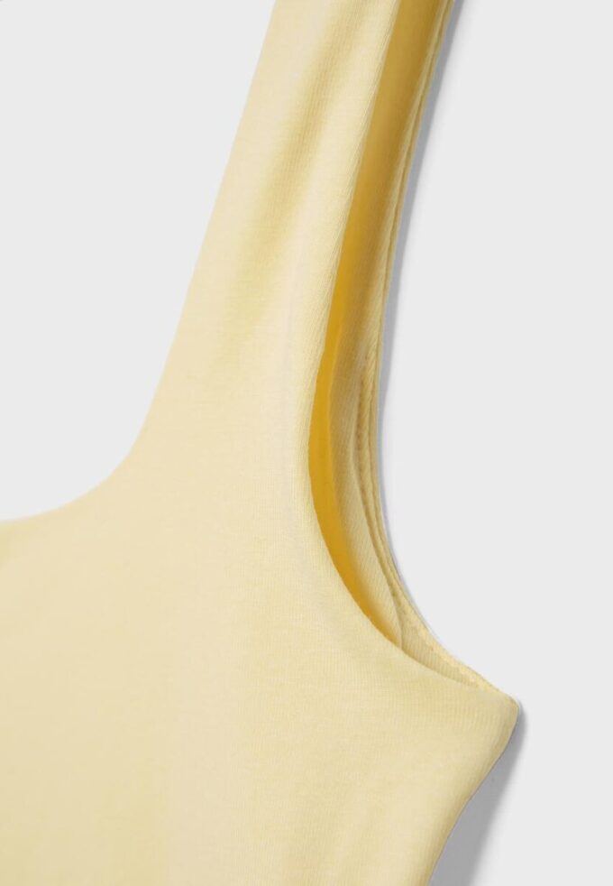 Top s širokými ramínky