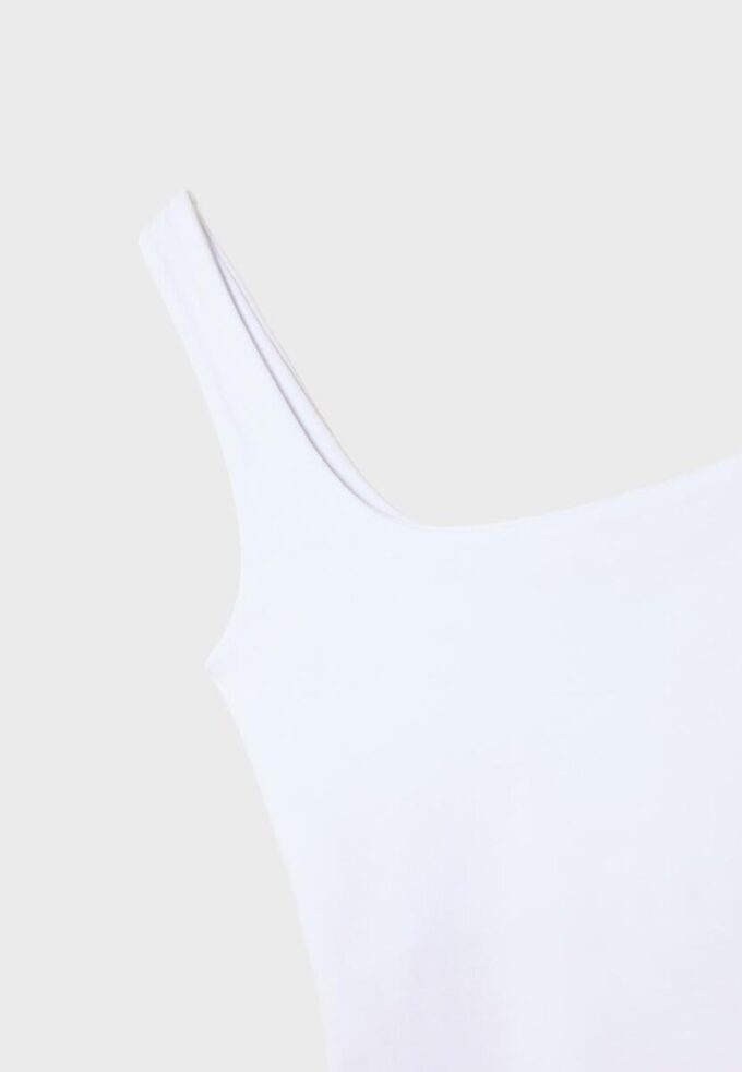 Top s širokými ramínky