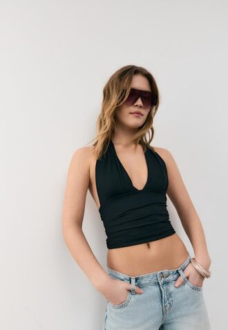 Top s vázáním za krkem