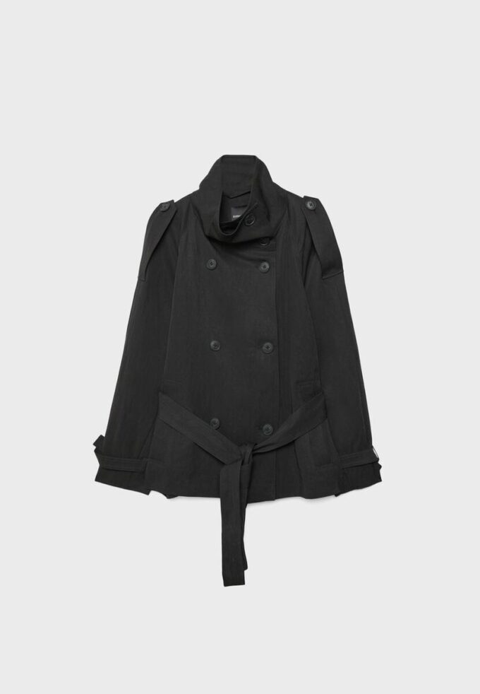 Trenchcoat s vysokým límcem