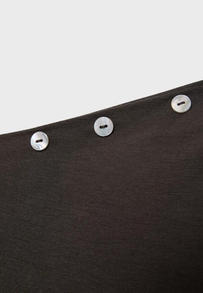 Tričko s asymetrickým zapínáním na knoflíky