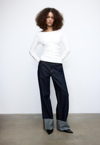 Tričko s dlouhým rukávem a řasením Tričko s dlouhým rukávem a řasením