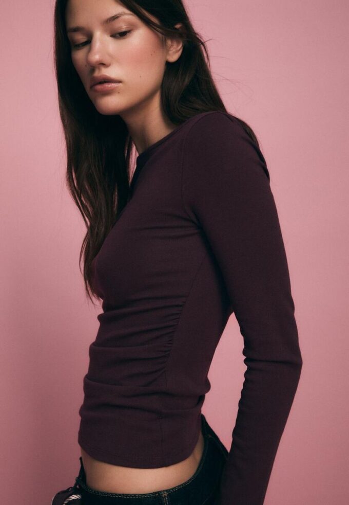 Tričko s dlouhým rukávem a řasením