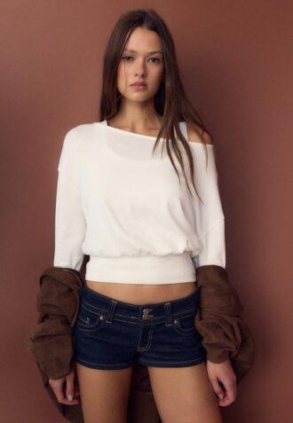 Tričko s dlouhým rukávem, výstřihem do V a lemem ve stylu kummerbundu