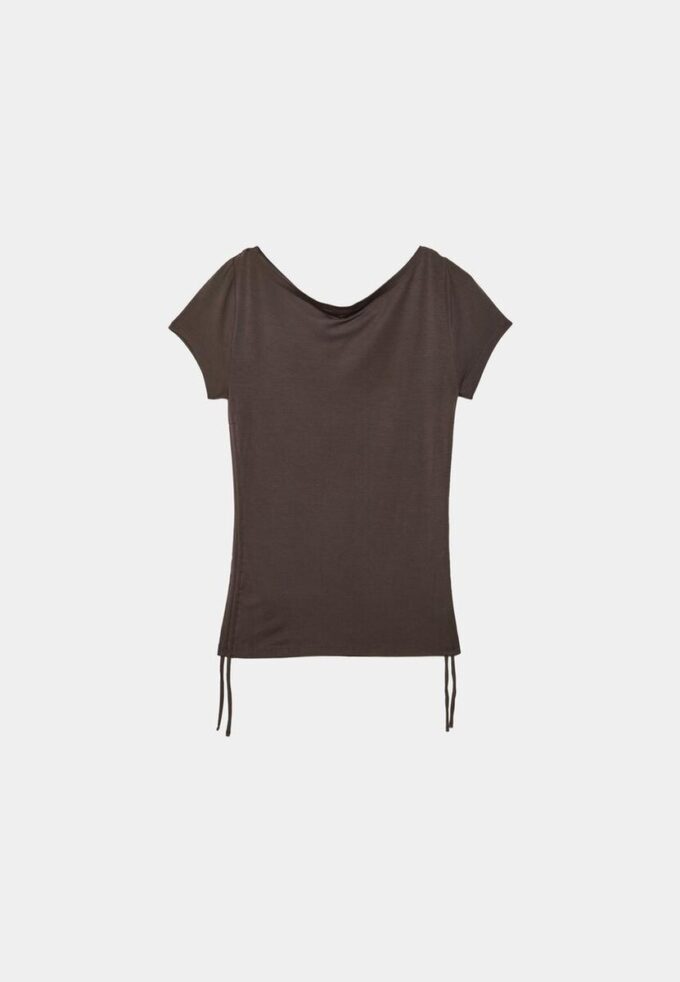 Tričko s krátkým rukávem a bočním řasením Tričko s krátkým rukávem a bočním řasením