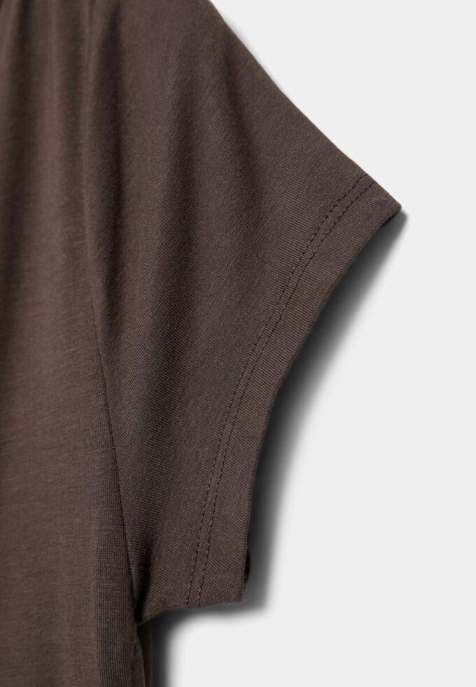 Tričko s krátkým rukávem a bočním řasením Tričko s krátkým rukávem a bočním řasením