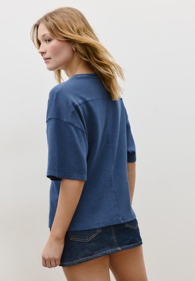 Tričko s krátkým rukávem a grafickým detailem