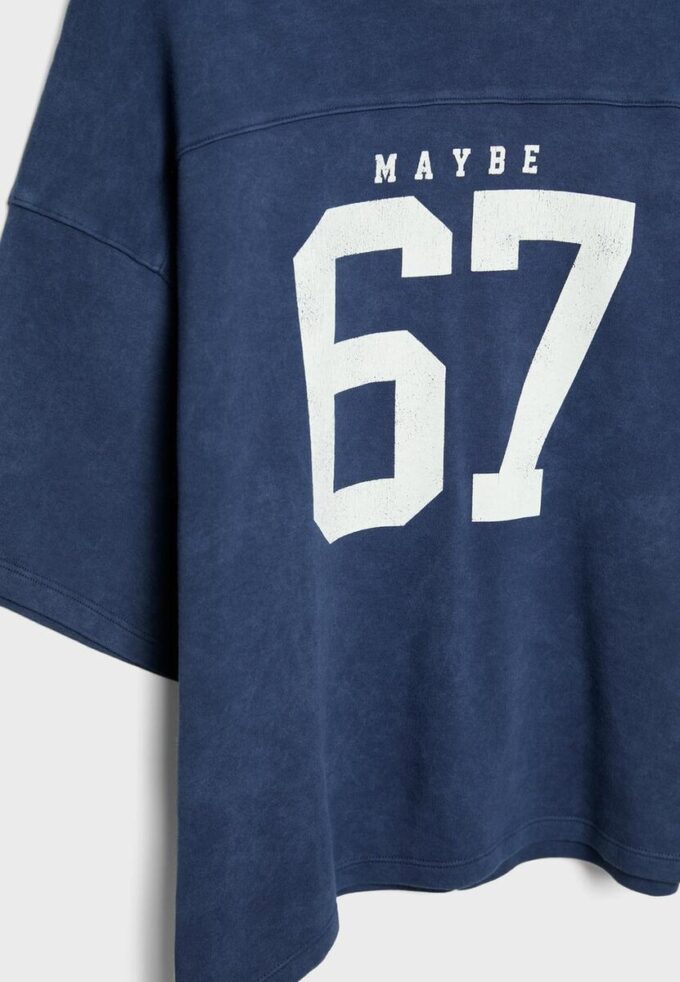 Tričko s krátkým rukávem a grafickým detailem