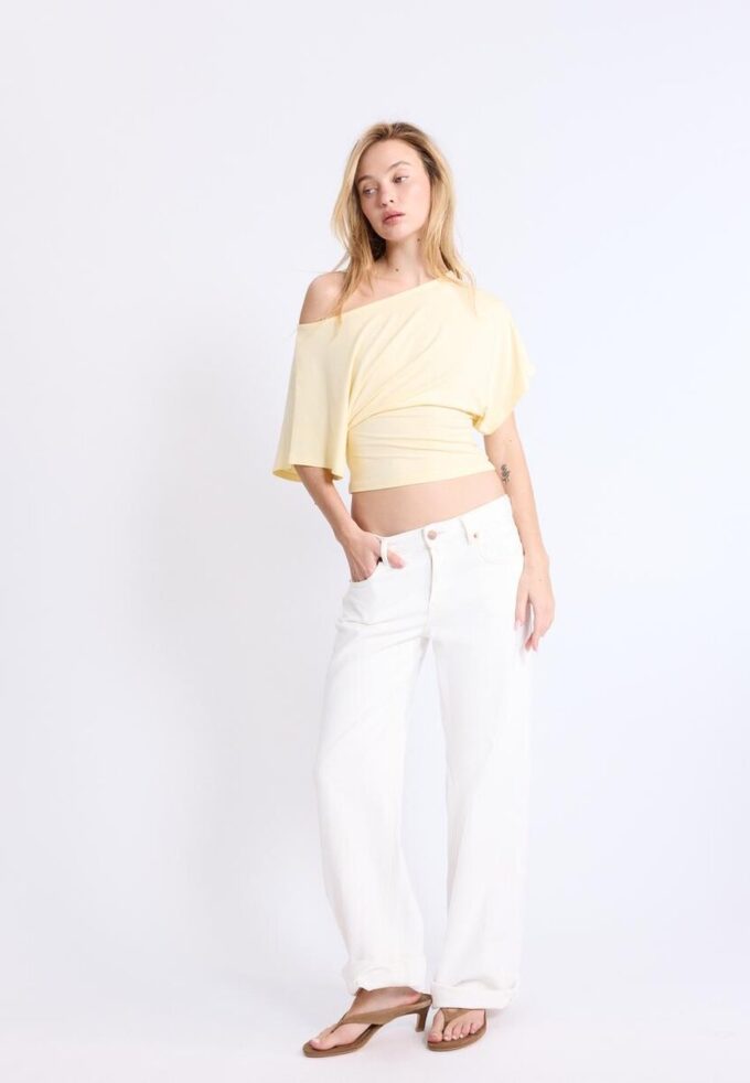 Tričko s krátkým rukávem a lodním výstřihem