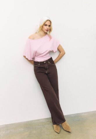 Tričko s krátkým rukávem a lodním výstřihem