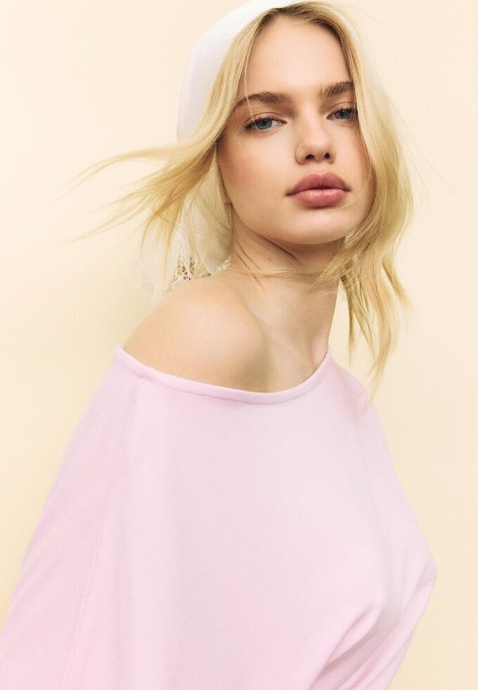 Tričko s krátkým rukávem a lodním výstřihem