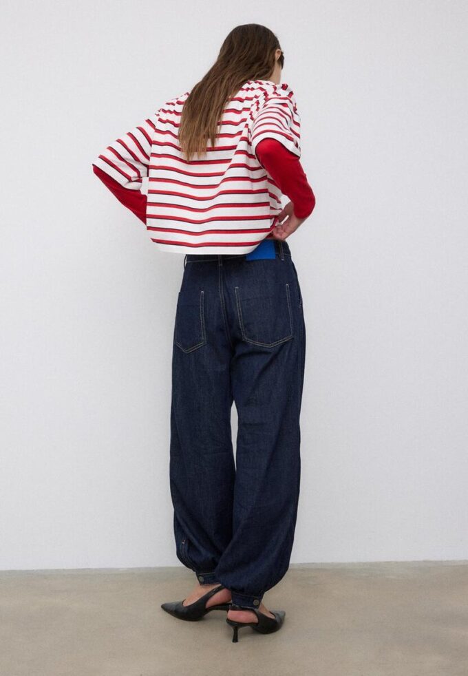 Tričko s krátkým rukávem a potisky pruhů ve tvaru kraťasů