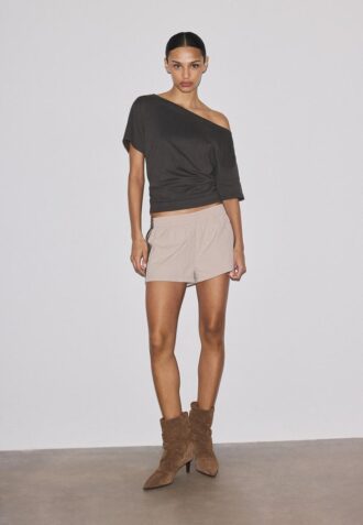 Tričko s krátkým rukávem a výstřihem do V se záhyby