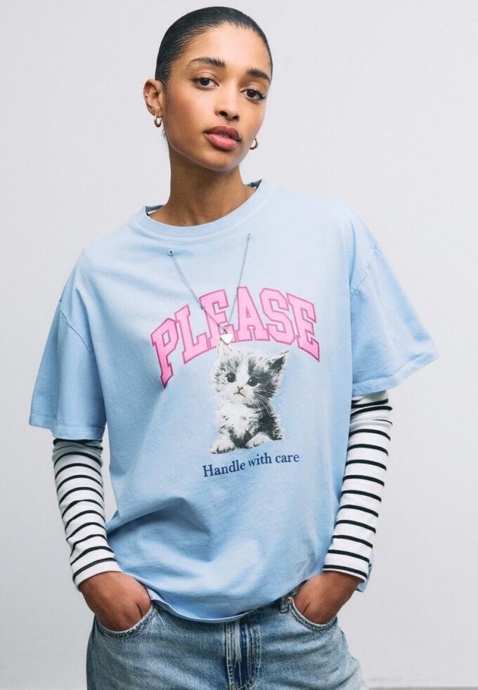 Tričko s krátkým rukávem s potiskem a aplikací