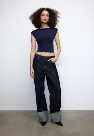 Tričko s otevřenými zády