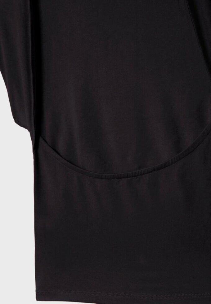 Tričko s otevřenými zády