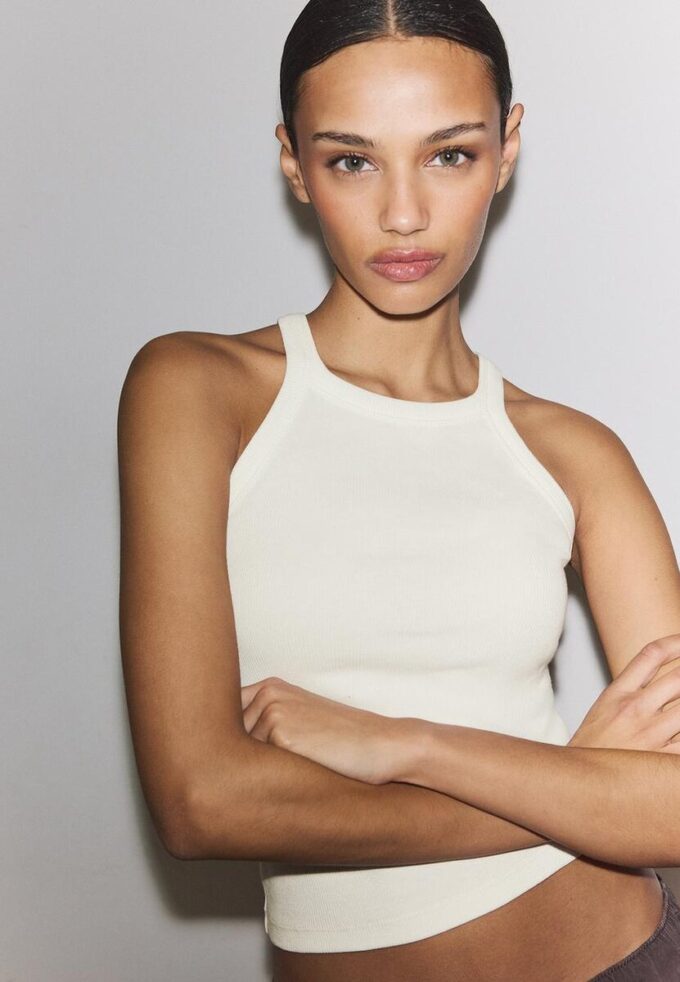 Tričko s racerbackem