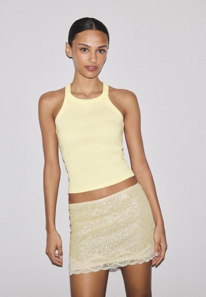 Tričko s racerbackem