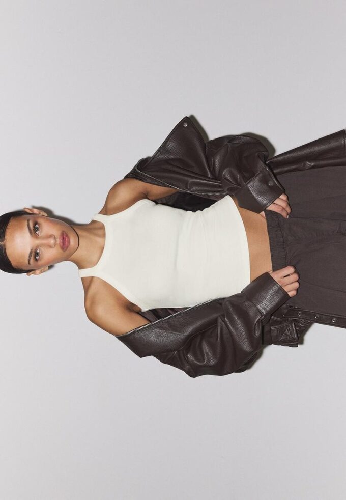 Tričko s racerbackem