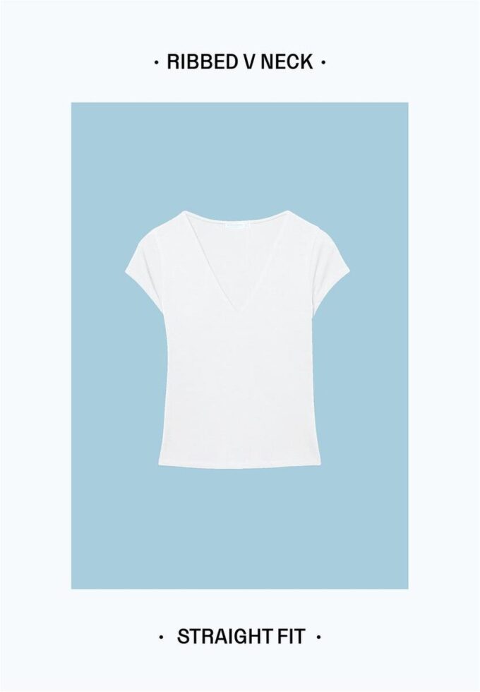 Tričko s výstřihem do V a krátkými rukávy v kraťasech