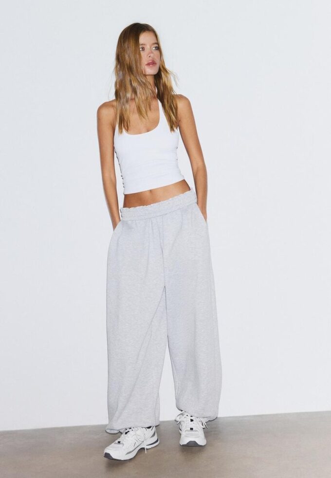 Tričko s výstřihem za krkem