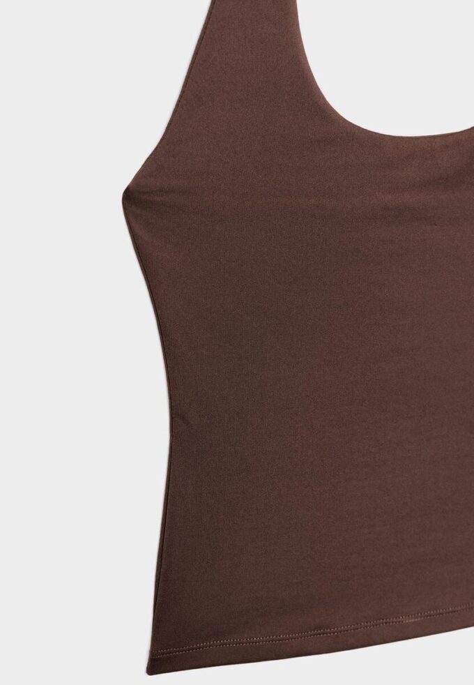 Tričko s výstřihem za krkem