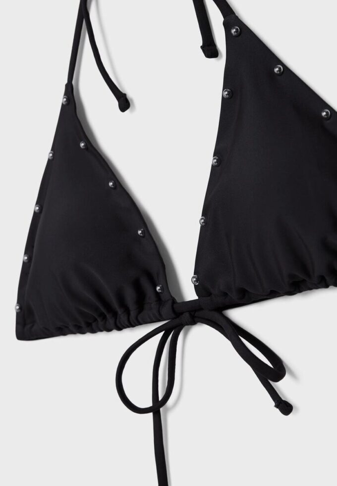 Trojúhelníkový bikini top s cvočky