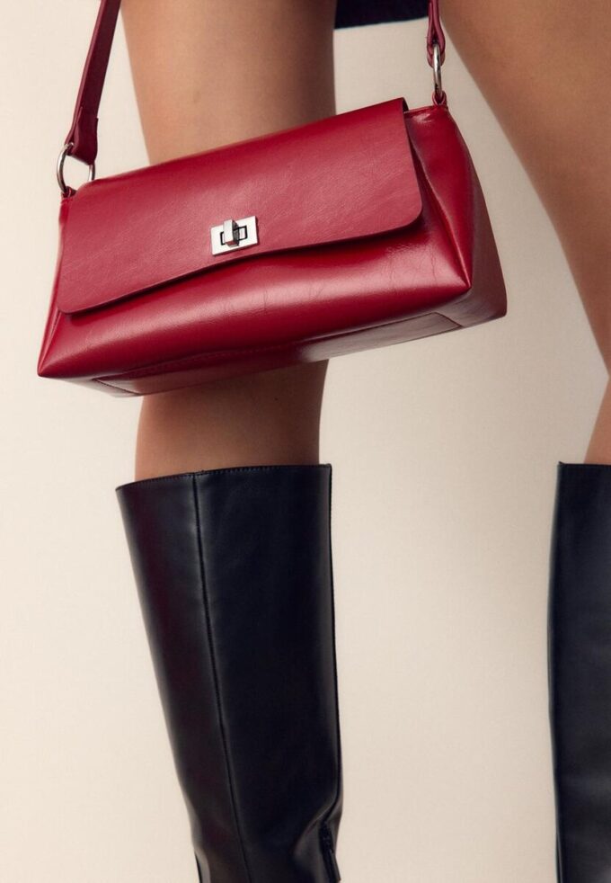 Velká obdélníková mini taška s klopou