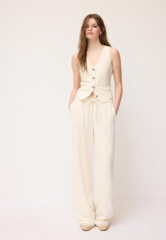 Vesta s lněným vzhledem