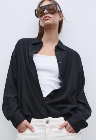 Vlající košile s lněným vzhledem