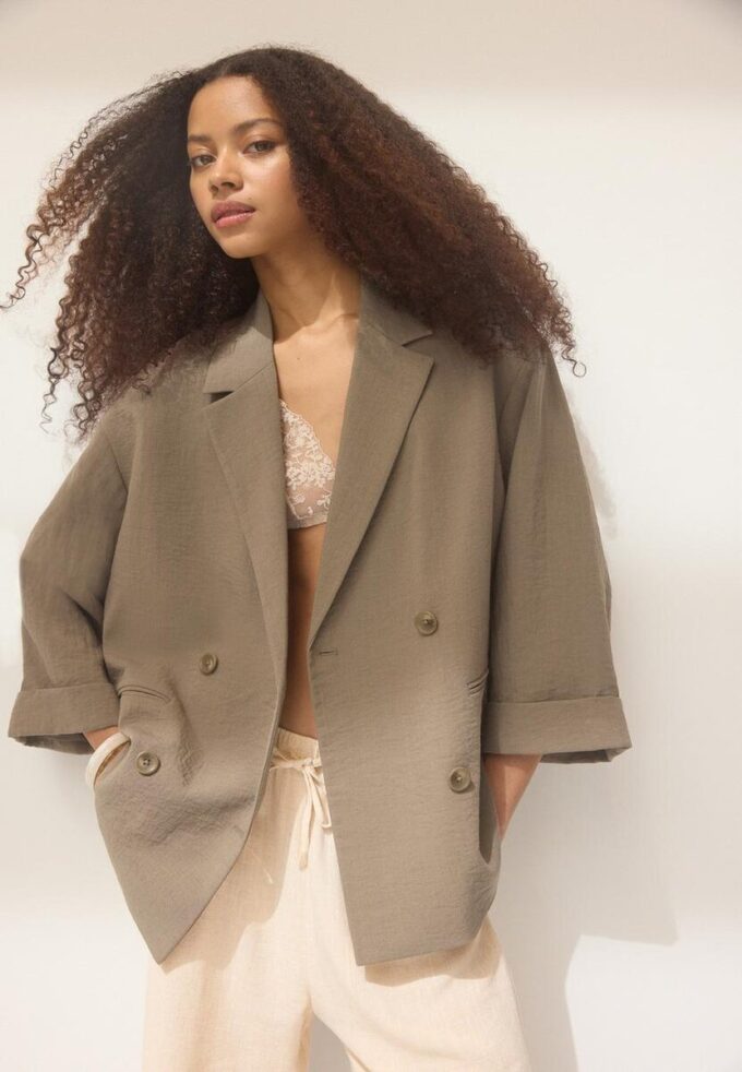 Volný dvouřadový sak