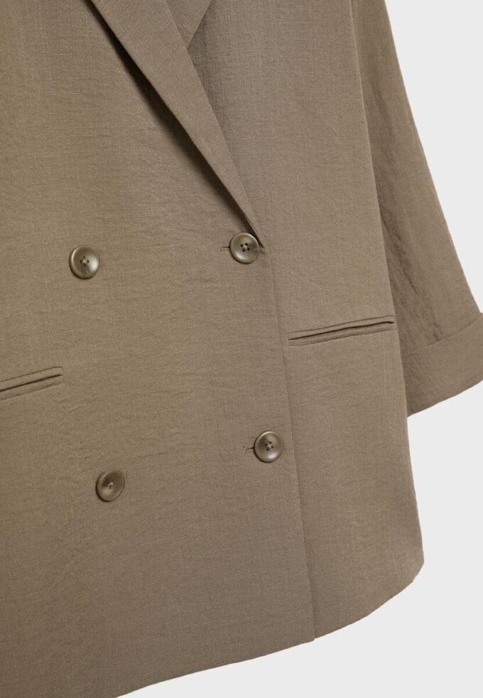 Volný dvouřadový sak