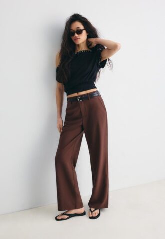 Volné elegantní kalhoty s rovnými nohavicemi a páskem