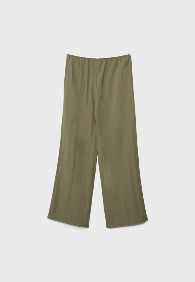 Volné kalhoty s překřížením