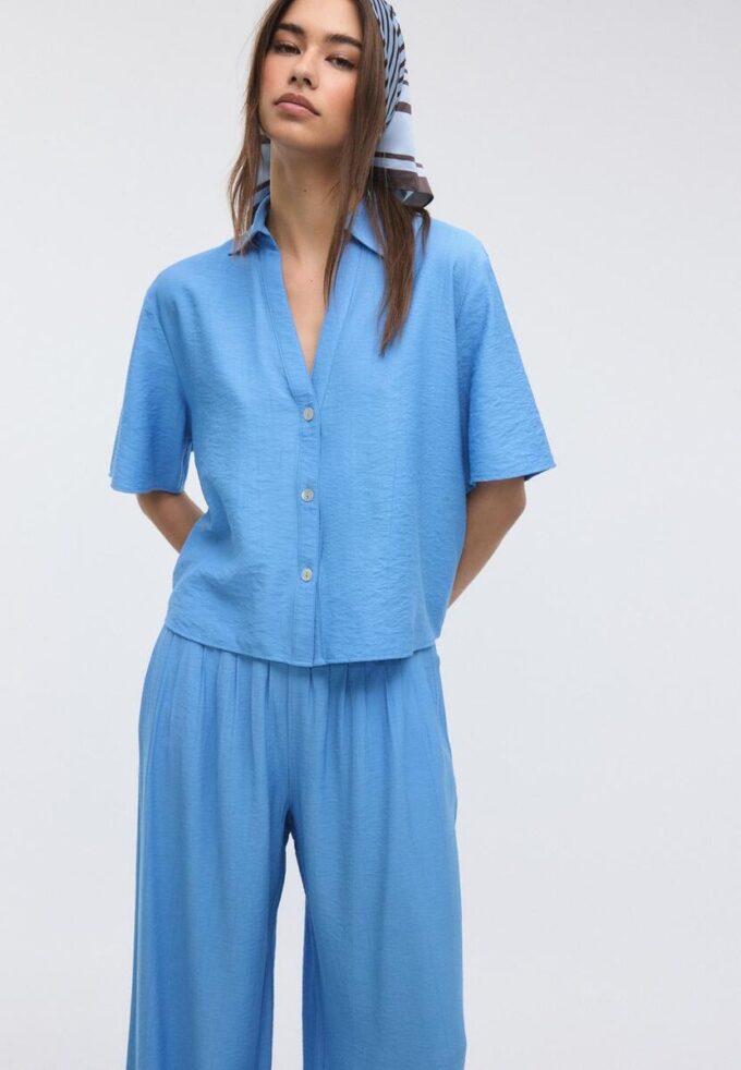 Volná košile s knoflíky