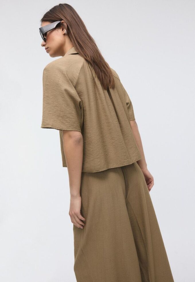 Volná košile s knoflíky