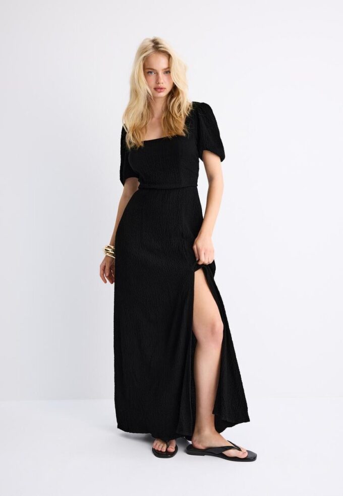 Volné maxi šaty s kříženým zadním dílem Volné maxi šaty s kříženým zadním dílem