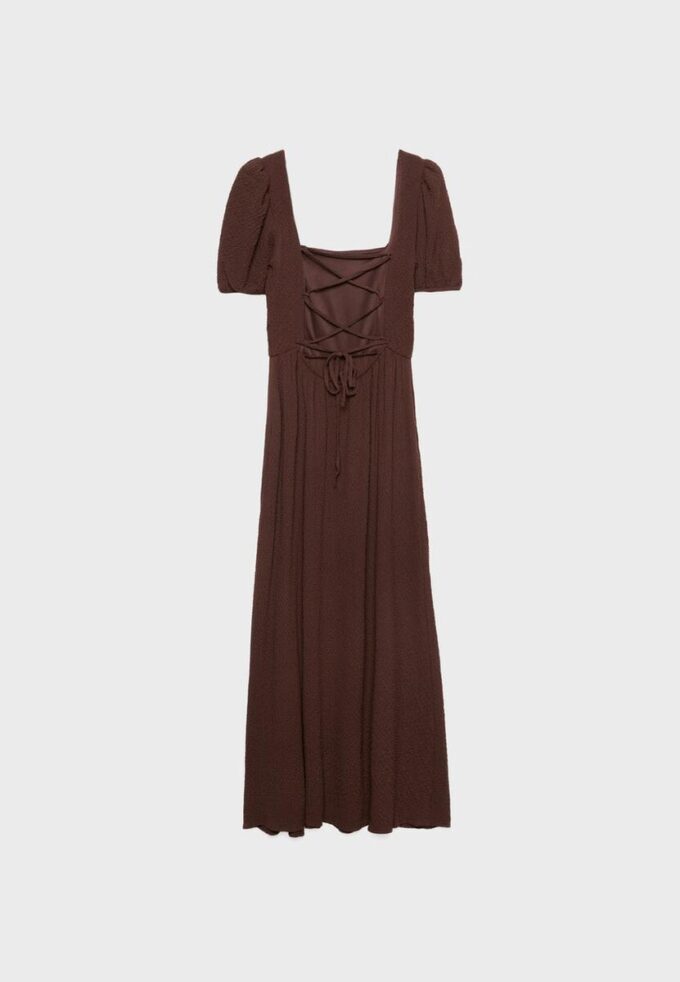 Volné maxi šaty s kříženým zadním dílem Volné maxi šaty s kříženým zadním dílem