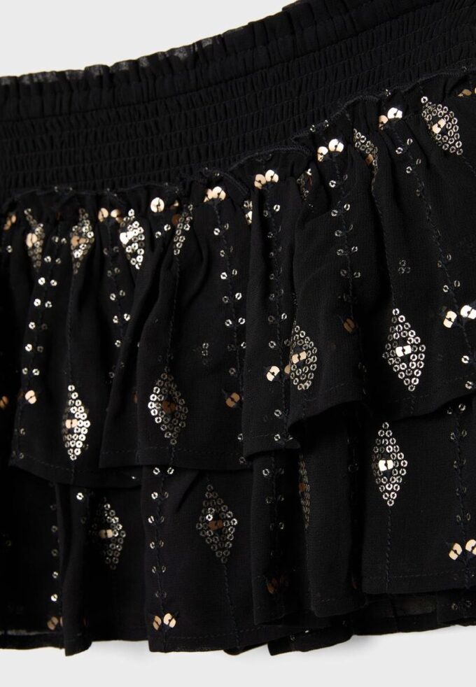 Vyšívaná minisukně