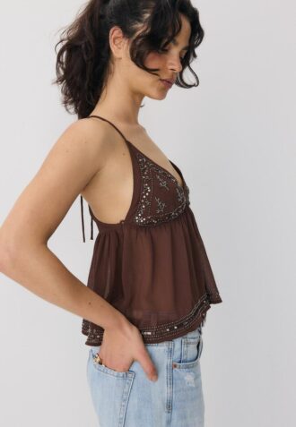 Vyšívaný top na ramínka